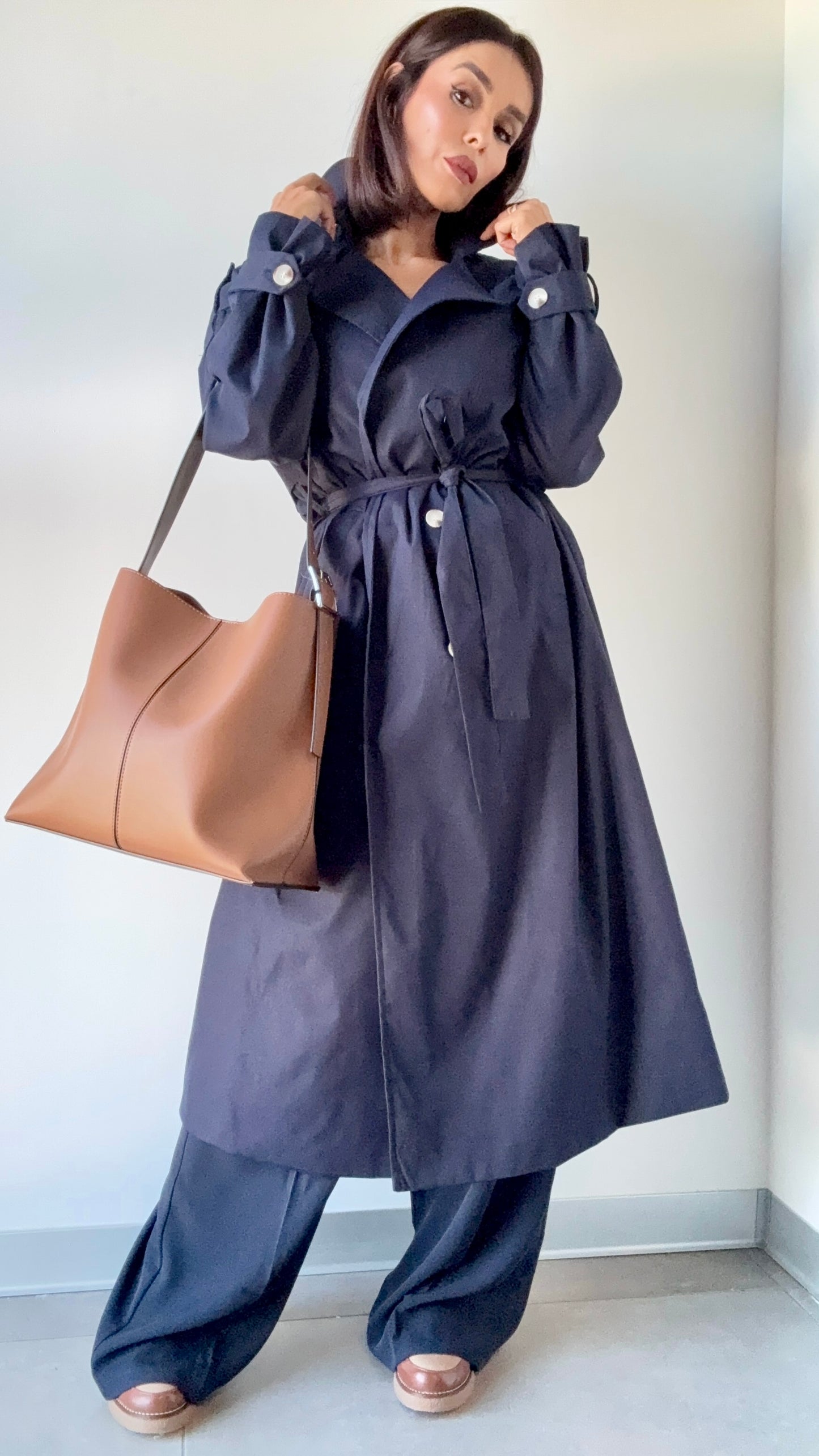 Trench coat bleu marine – Élégance intemporelle