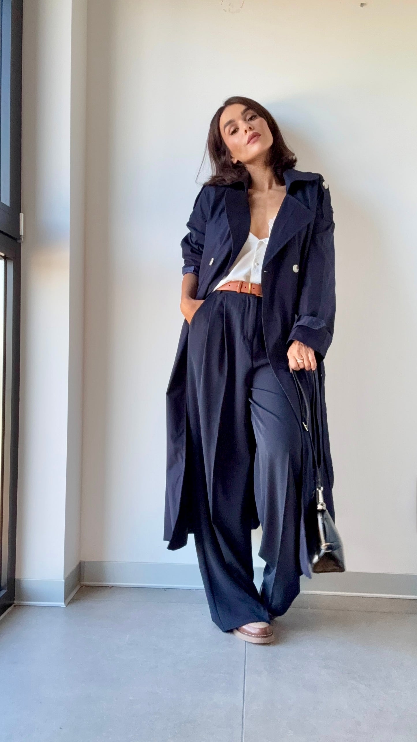 Trench coat bleu marine – Élégance intemporelle