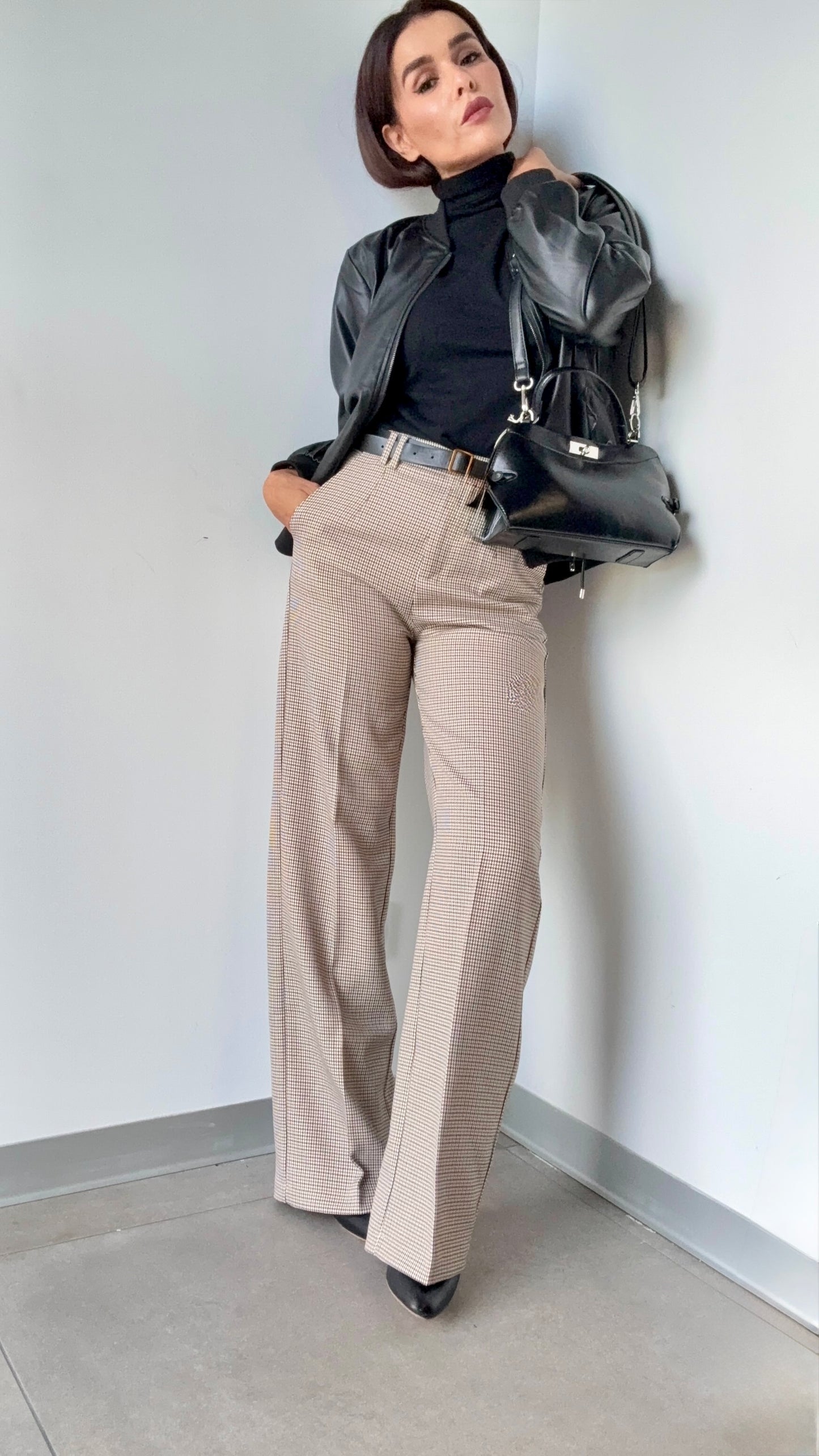 Pantalon large à carreaux – Chic & intemporel