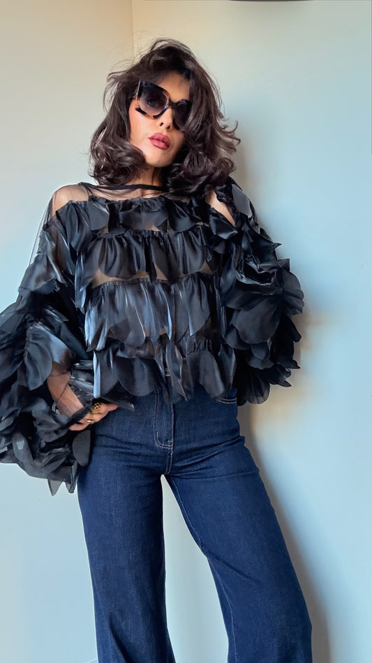 Haut à volumes noirs Dinôa